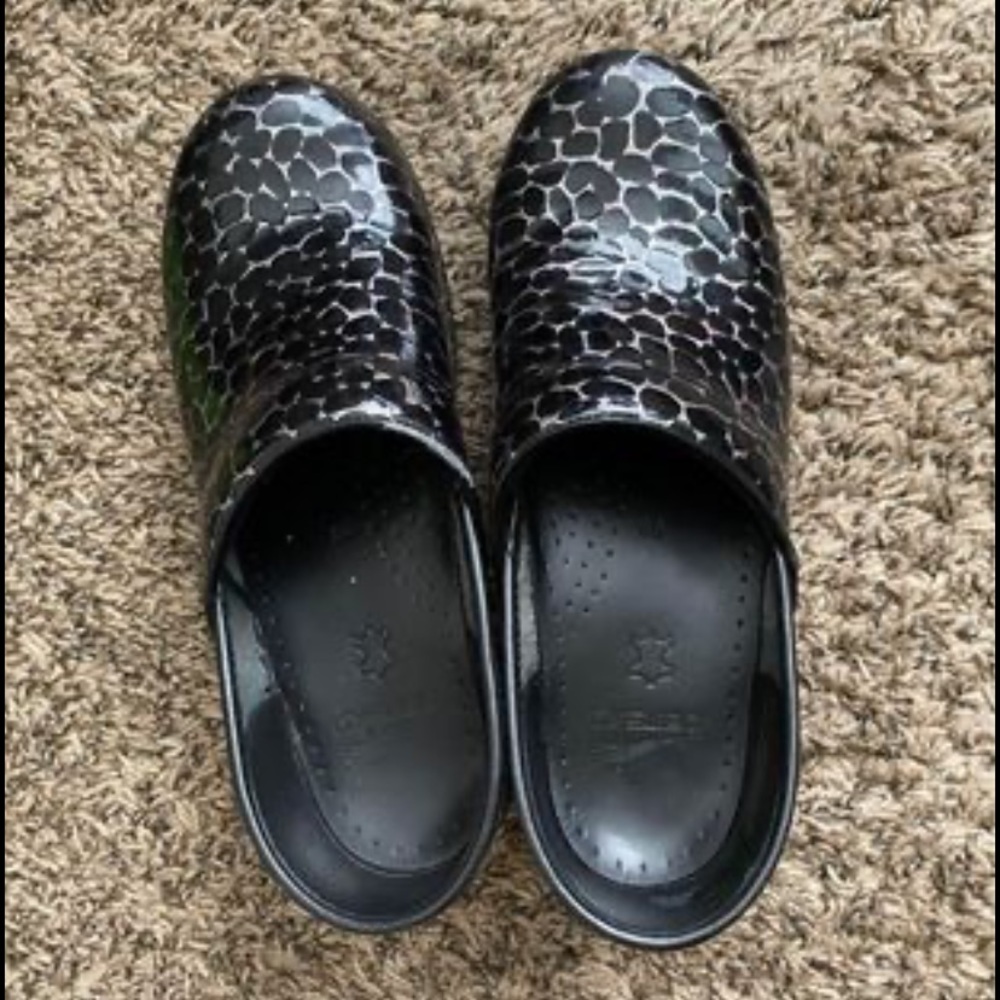 Dansko Clogs Size 38